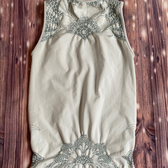 Athleta tank - Picture 3 of 3